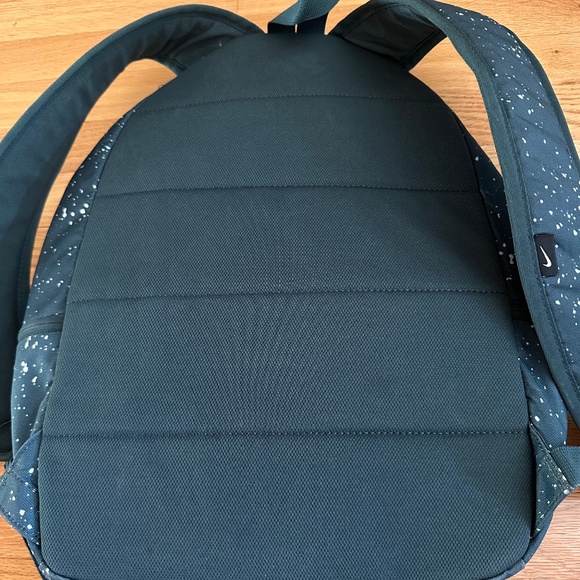 Nike Speckle Paint Splatter Green White Backpack - Picture 7 of 15